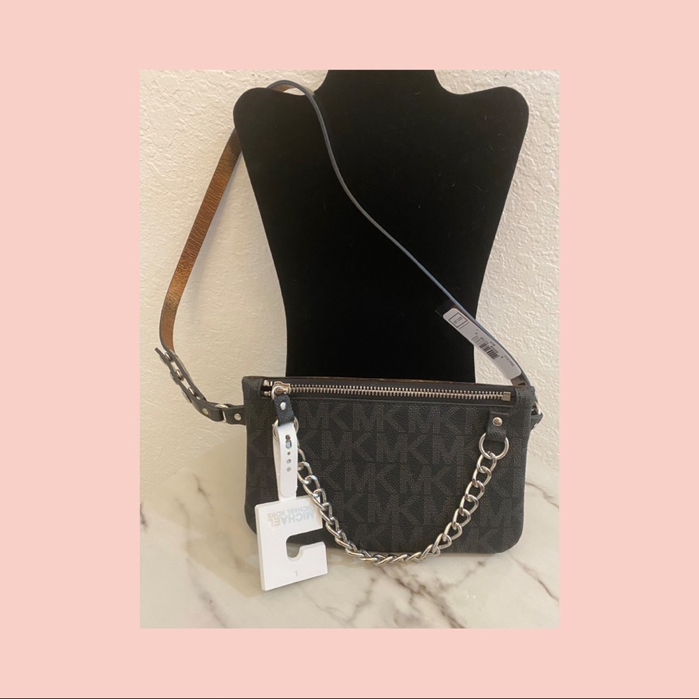 Authentic Michael Kors signature Fanny size Large
